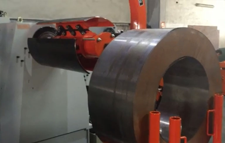 Decoiler & Straightener Feeder 06